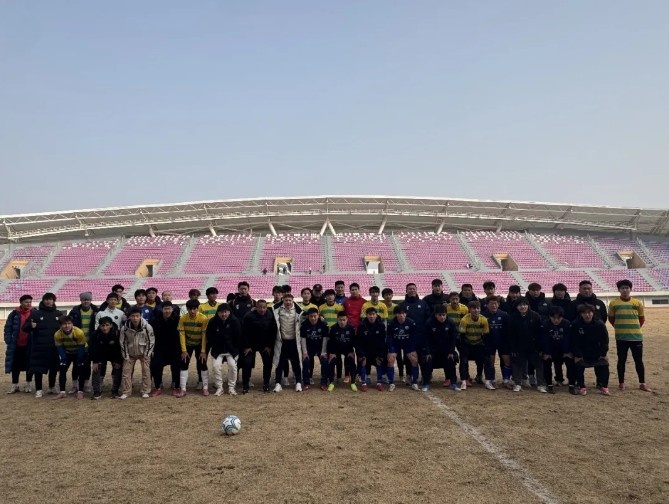 yl23455永利最新网址-魅力乾州掀起绿茵风暴 | 热身赛榆林漠北矿工1:0扎吉体育